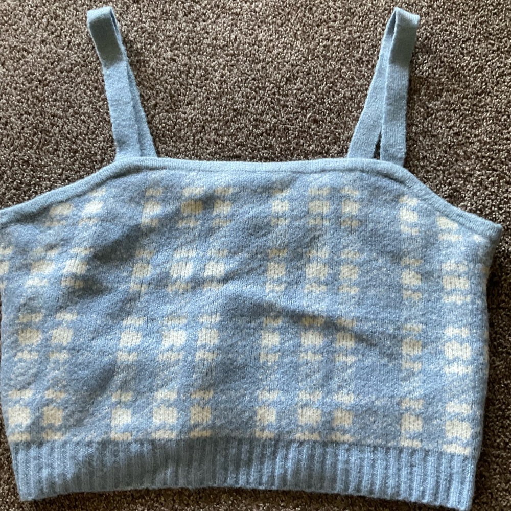 Sweater - Picture 5 of 6